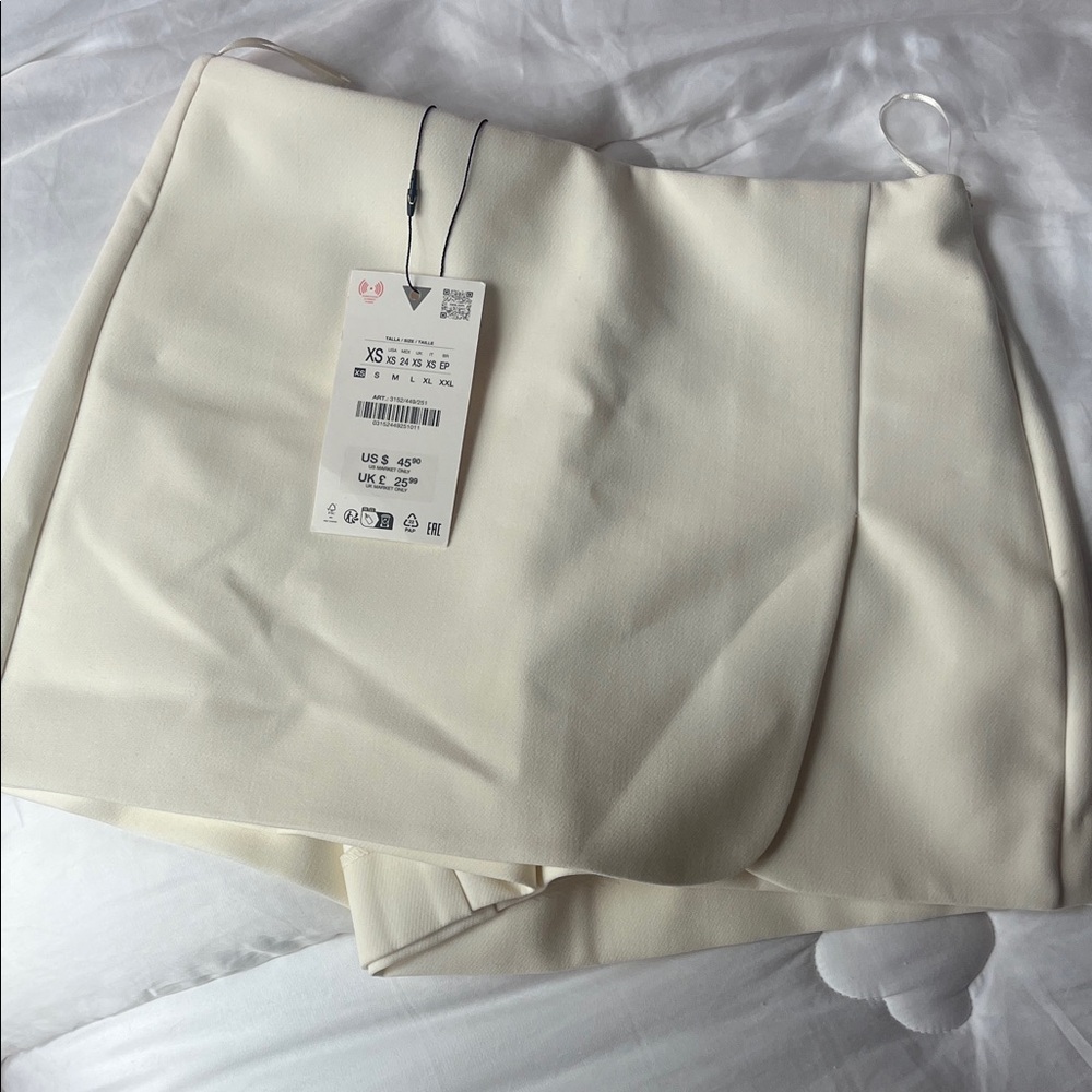 Zara Cream Skort NWT